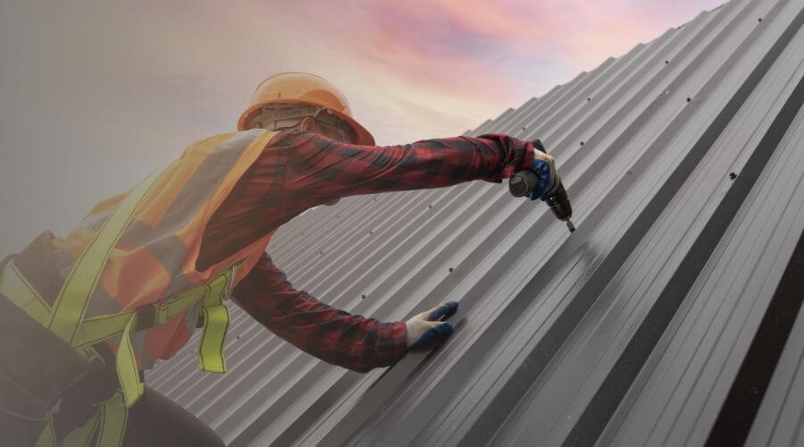 Professional gutter cleaning in Smithfield, WV